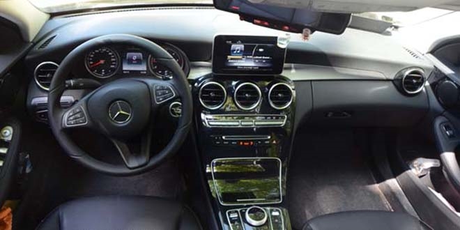 Son model lüks otomobili taksi yaptı