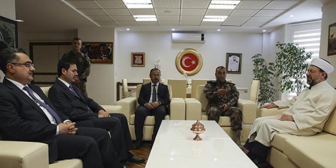 Diyanet İşleri Başkanı Erbaş'tan Özel Harekat'a ziyaret