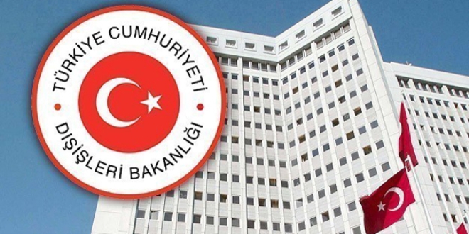 Dışişleri'nde 461 kariyer memuru, memuriyetten çıkarıldı