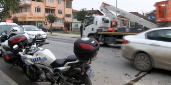 Ba�kent'te panelvan otomobile �arpt�: 6 yaral�