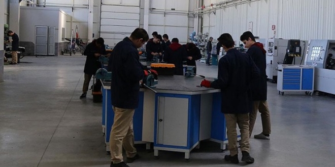 Meslek liseli 'm�hendisler' geliyor