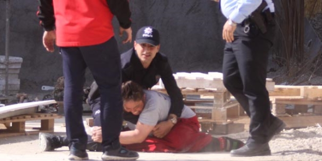 nce st geitten sarkt, sonra 5 metreden atlamak istedi