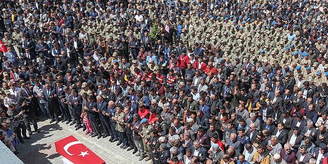Şırnak şehitleri son yolculuğuna uğurlandı