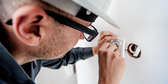 Elektrikte sektörün ilk 'ücretsiz eğitim enstitüsü'