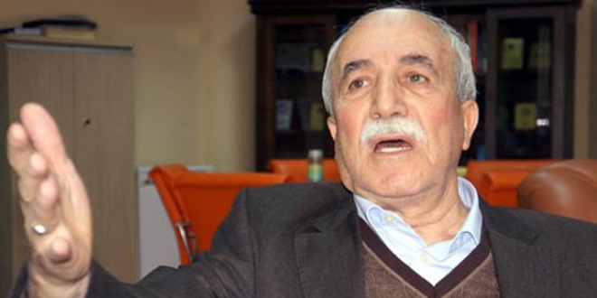 'Gülen'in köpeğiyim' diyen profesöre 7,5 yıl hapis