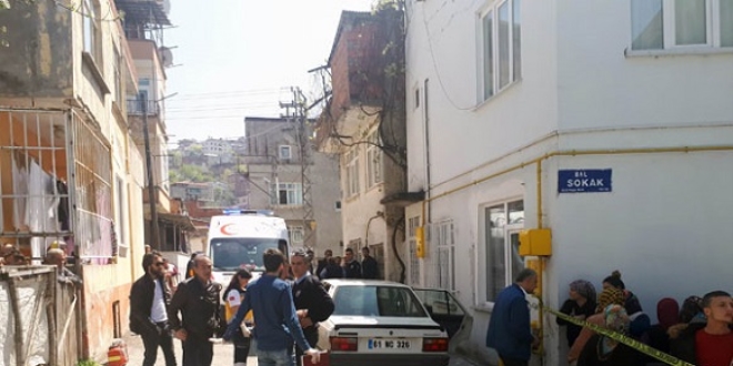 Otomobilinin arka koltuğunda ölü bulundu