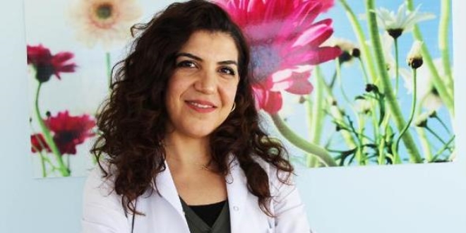 Diyetisyen Özbay: Yazın sıkça sıvı tüketimi yapılmalı