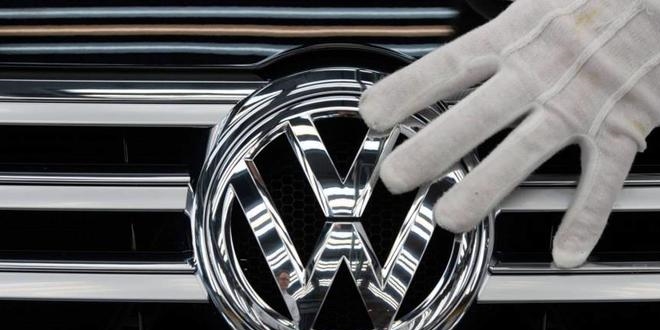 Otomotiv devi logosunu değiştiriyor