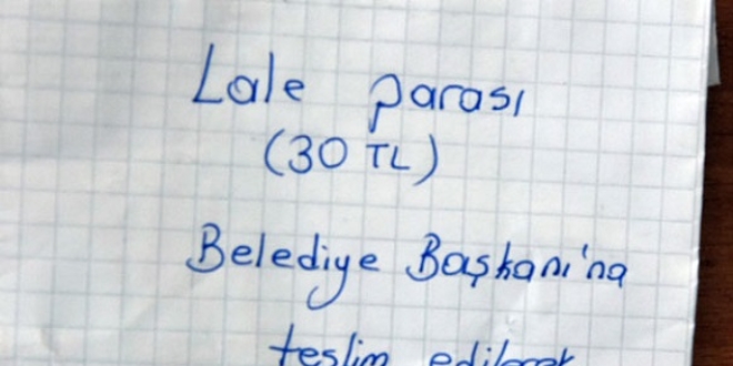 Parktan lale koparan öğrenciler, başkandan özür diledi