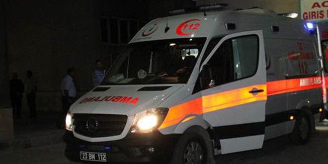 Kastamonu'da otomobil devrildi: 1 l, 4 yaral
