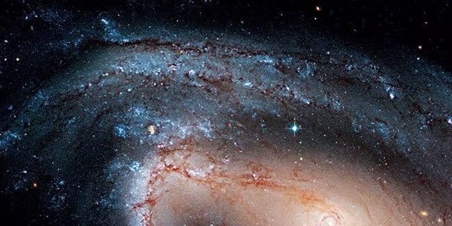 Hubble'n gznden evrenin derinliklerine yolculuk