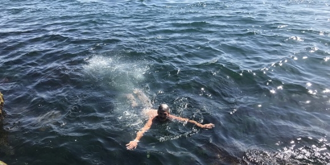 �stanbullular s�cak havan�n tad�n� ��kard�