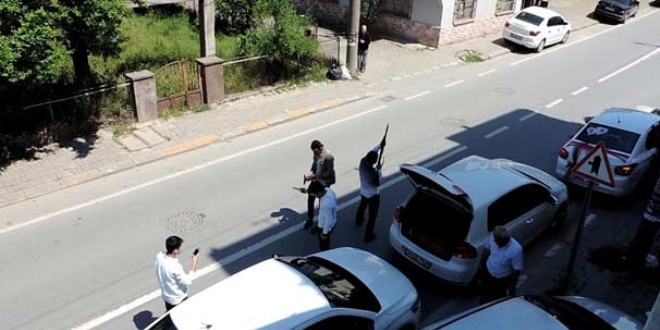 Düğün konvoyununda skandal görüntü