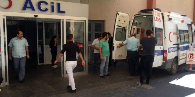 F�rat �niversitesi kamp�s�nde silahl� kavga: 1 yaral�