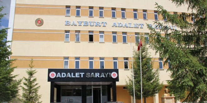 Bayburt'ta adliyeye sevk edilen 5 zanlıdan 1'i tutuklandı