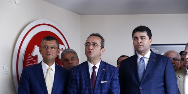 CHP heyeti, DP Genel Başkanı Uysal ile görüştü