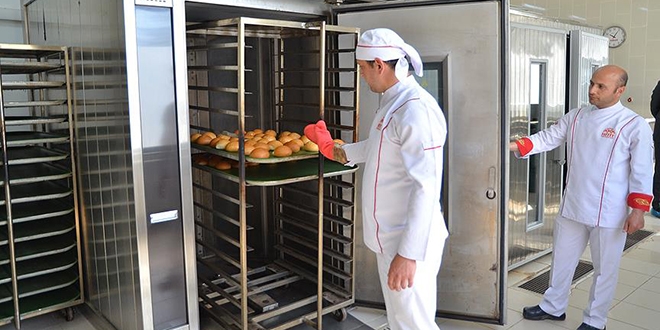 Okudukları üniversitenin ekmeğini üretiyorlar