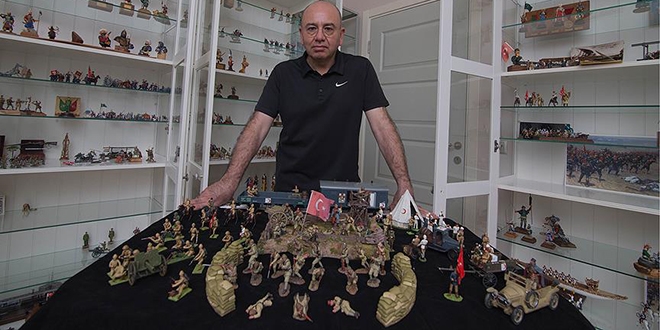 Belediye başkanının 'kurşun asker' koleksiyonu