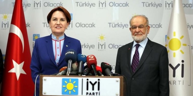 Karamollaoğlu'ndan Akşener'e ziyaret