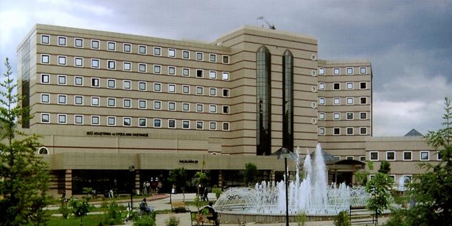 SDÜ Tıp'tan 3 istifa