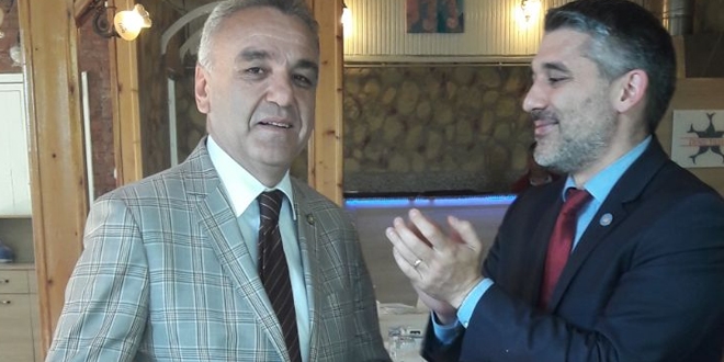 Vergi m�fetti�i, �Y� Parti'den aday olmak i�in istifa etti!