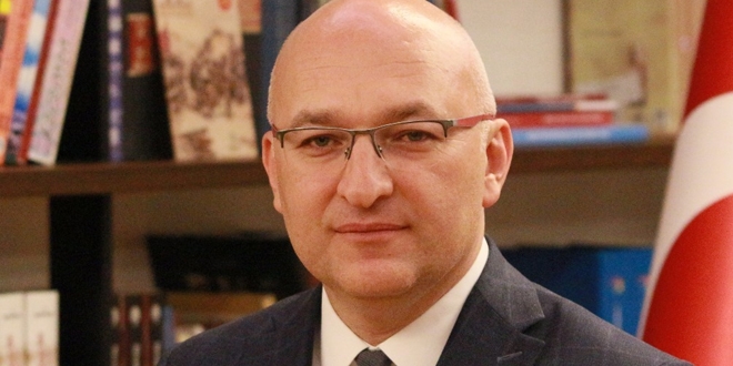 Sosyal Bilimler �niversitesi'nden Daire Ba�kan� istifa etti