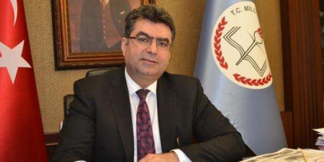 Bakan yardımcısı Orhan Erdem istifa etti