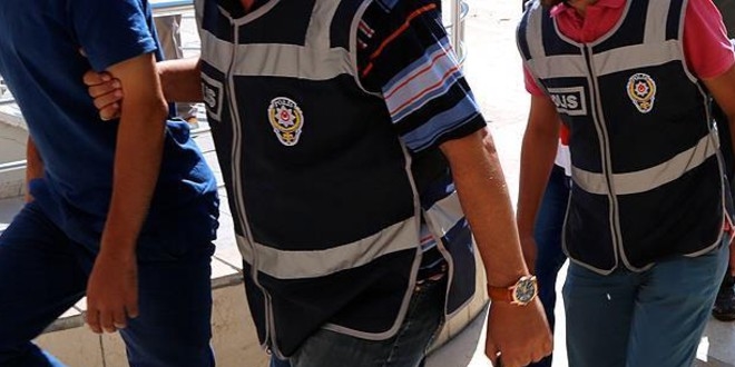 Manisa merkezli FETÖ operasyonları: 19 gözaltı