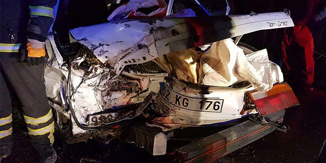 Ordu'da iki otomobil �arp��t�: 10 yaral�