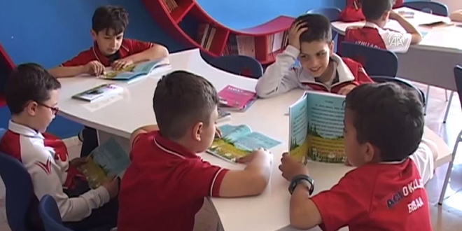İlkokul öğrencilerinin anıları hikaye kitabı oldu