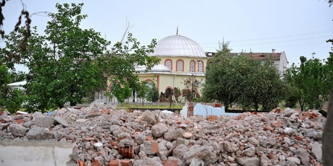 Depremin vurduğu camiler 'hayırla' ayağa kalkacak