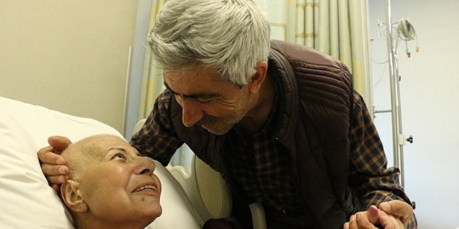 15 yıl sonra hastanede yeniden evlendiler
