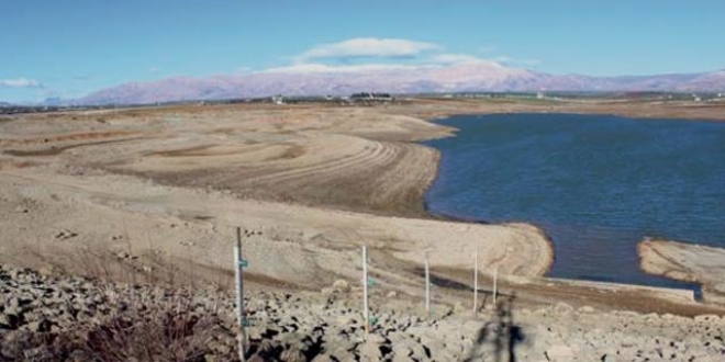 Barajlarda su seviyesi azaldı, kuraklık kapıda