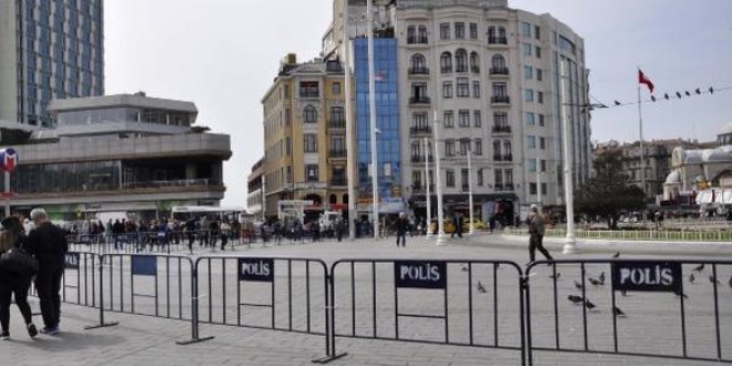 Taksim ve stiklal Caddesi'nin girileri kapatlyor