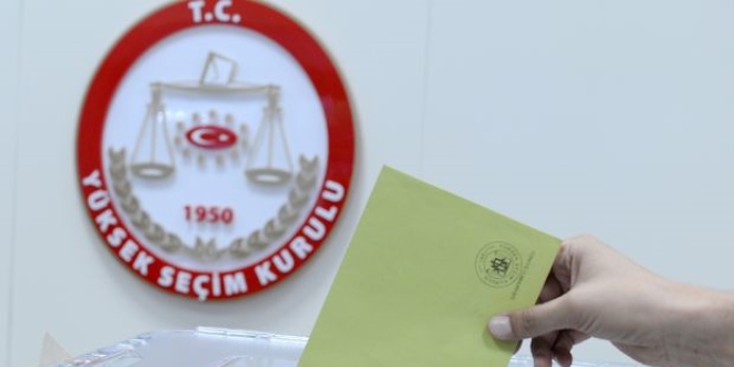 Oy kullanacaklar�n 2-12 May�s tarihlerinde listeleri kontrol etmesi gerekiyor