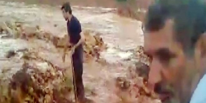 Selde mahsur kald�, halatla kurtar�ld�