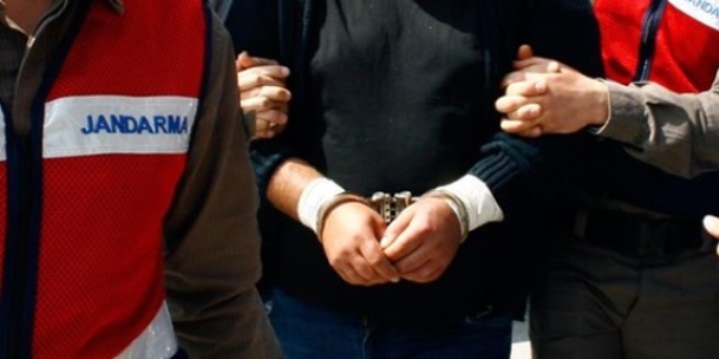PKK şüphelisi çift sınırda yakalandı
