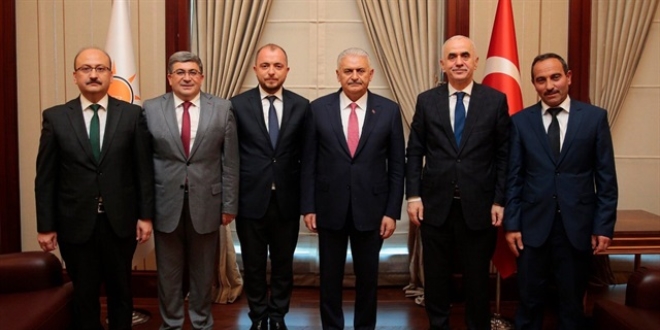 AK Parti'nin yeni belediye başkan adayları belli oldu
