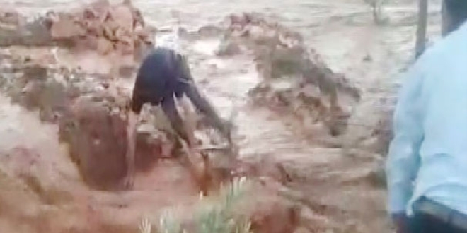 Selin ortas�nda �z�ekim yaparken sulara kap�ld�