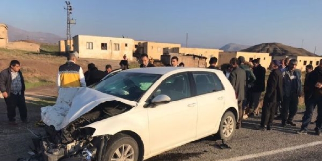 Siirt'te iki otomobil çarpıştı: 5 yaralı