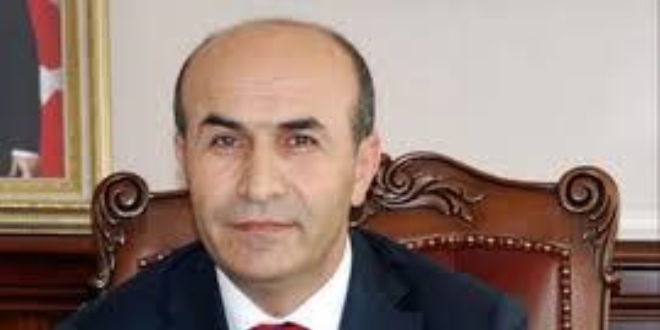 İşsiz baba kızına doğum günü hediyesi alamayınca Vali sürpriz yaptı