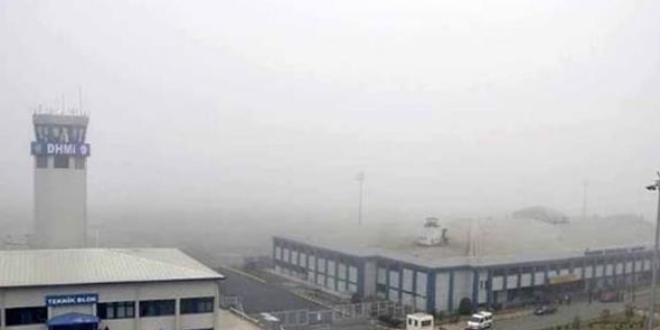 Trabzon'da hava ulaşımına sis engeli