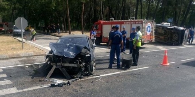 Antalya'da feci kaza! 4 turist hayatn kaybetti