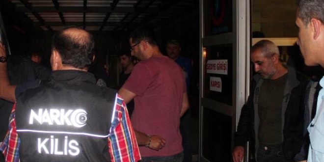 Kilis'te FET'den 7 polis tutukland