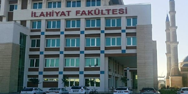 İlahiyat önlisans mezunlarına lisans tamamlama imkanı