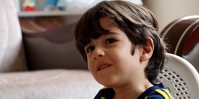 5 yaşında öleceğini duydu, ABD'den gelecek ilaç için onay bekliyor