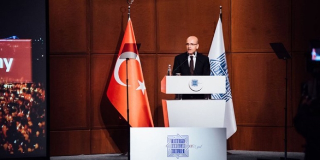 Mehmet Şimşek'ten kur yorumu: Reel ekonomiden kopuk