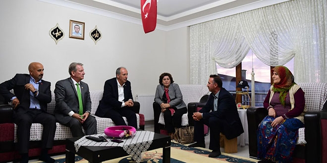 Muharrem nce, ehit polis'in baba evini ziyaret etti