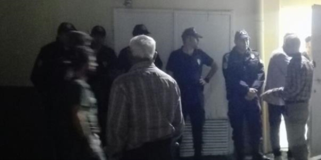 Otomobil alt�nda kalan 3 ya��ndaki �ocuk ya�am�n� yitirdi