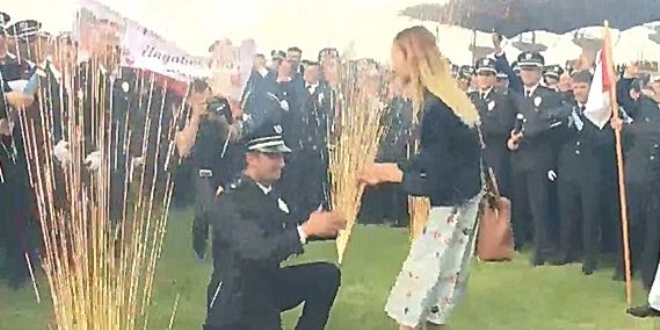 Polis Akademisi'nde evlilik sürprizi